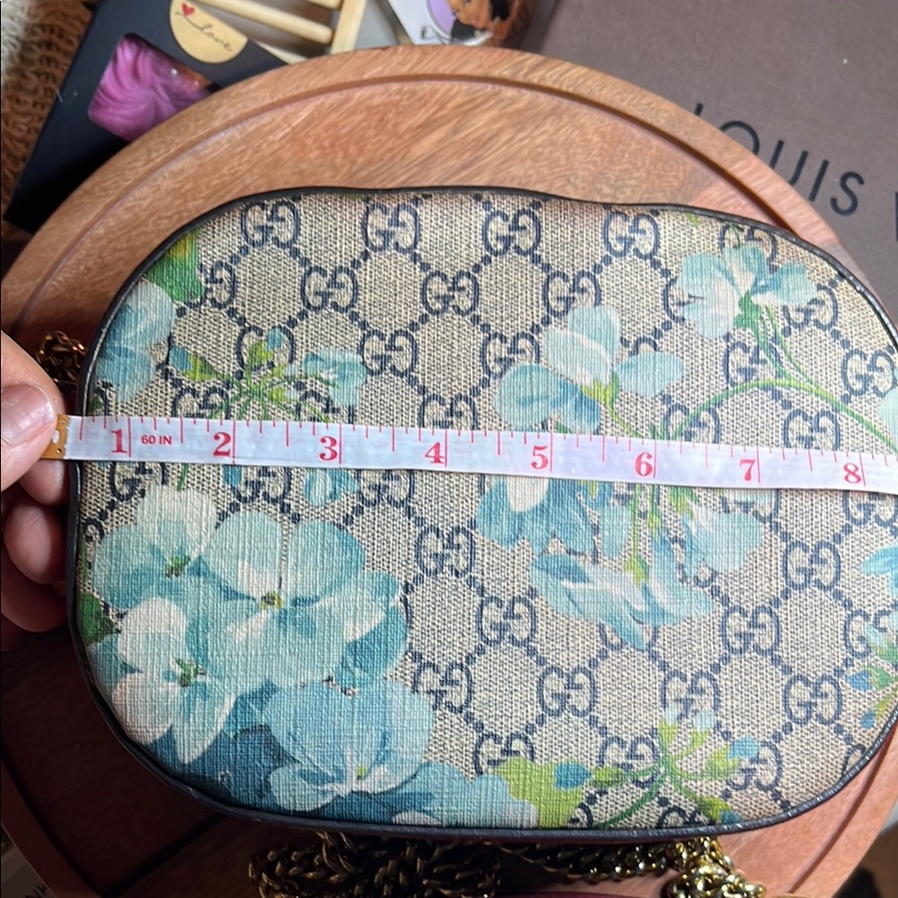 Gucci Blue and Gold Crossbody Bag with Iconic Design - Picture 17 of 17